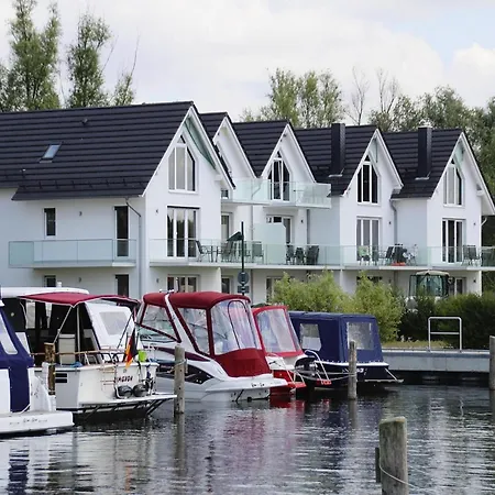 アパート Hafenflair Am Plauer プラウ・アム・ゼー