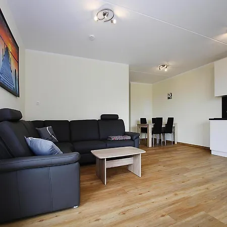 Hafenflair Am Plauer *